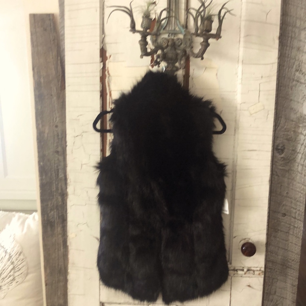 UO Faux Fur Vest